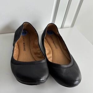** NEW **  
Lucky Brand Emmie flats Sz 6.5
